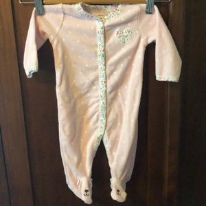 Never worn Carter’s pajamas